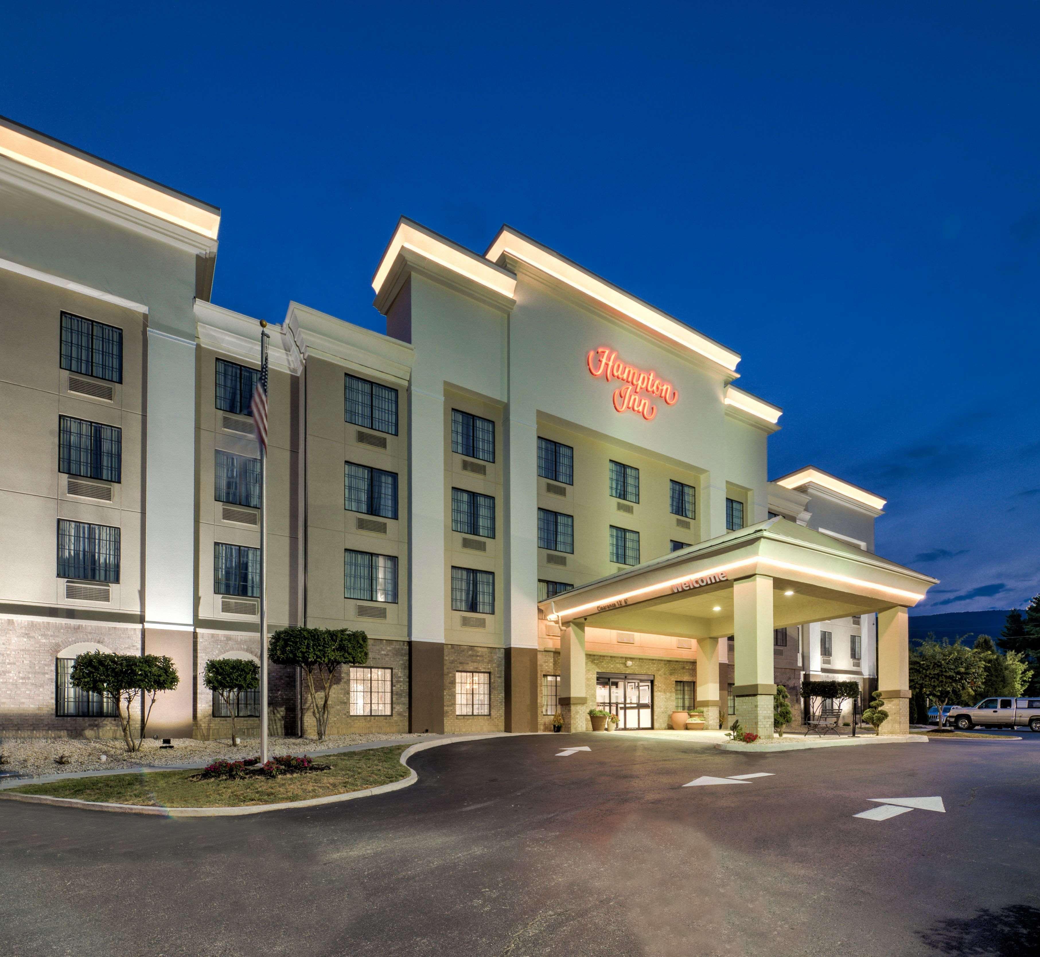 Hampton Inn Salem Ngoại thất bức ảnh