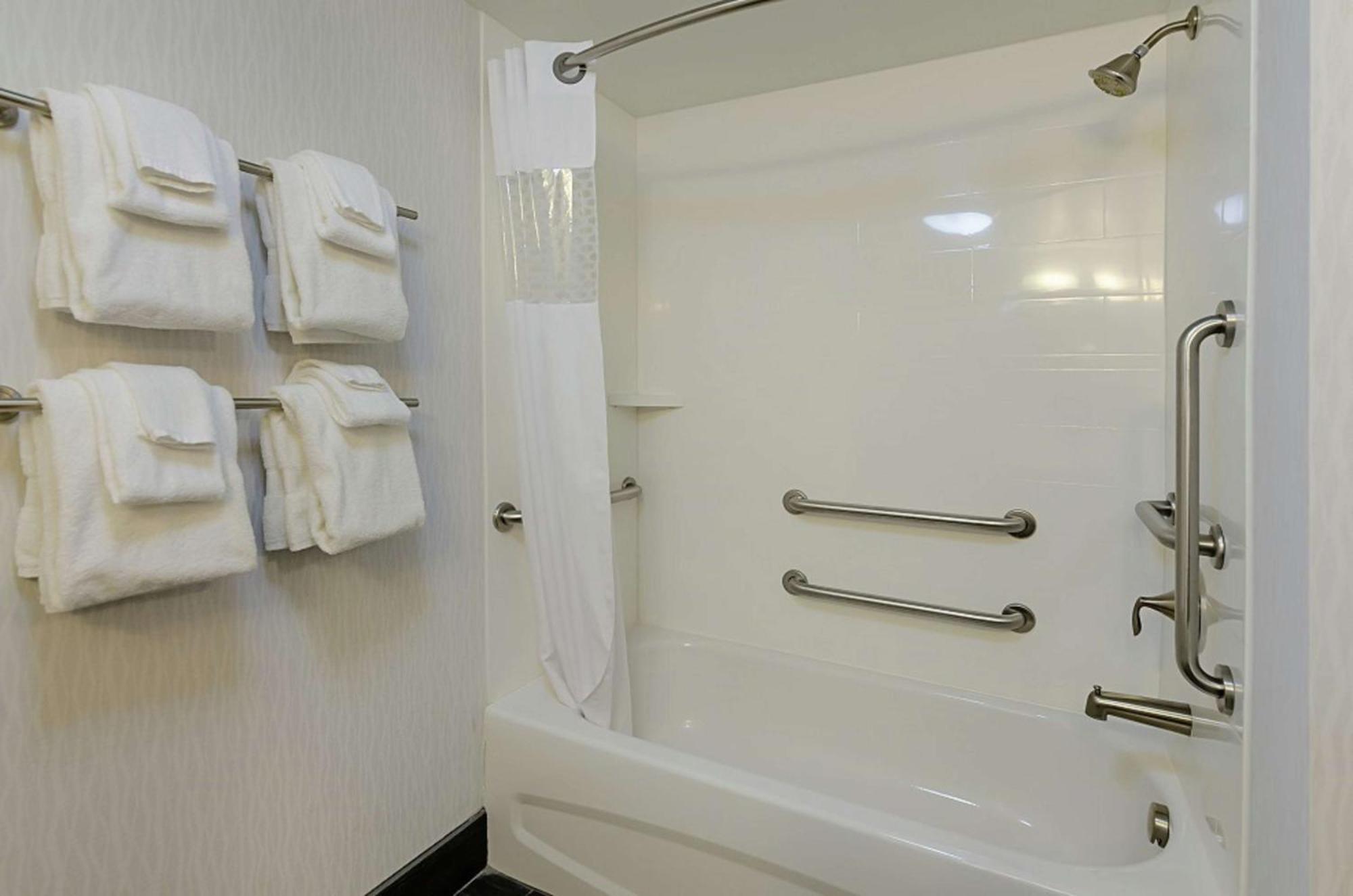 Hampton Inn Salem Ngoại thất bức ảnh