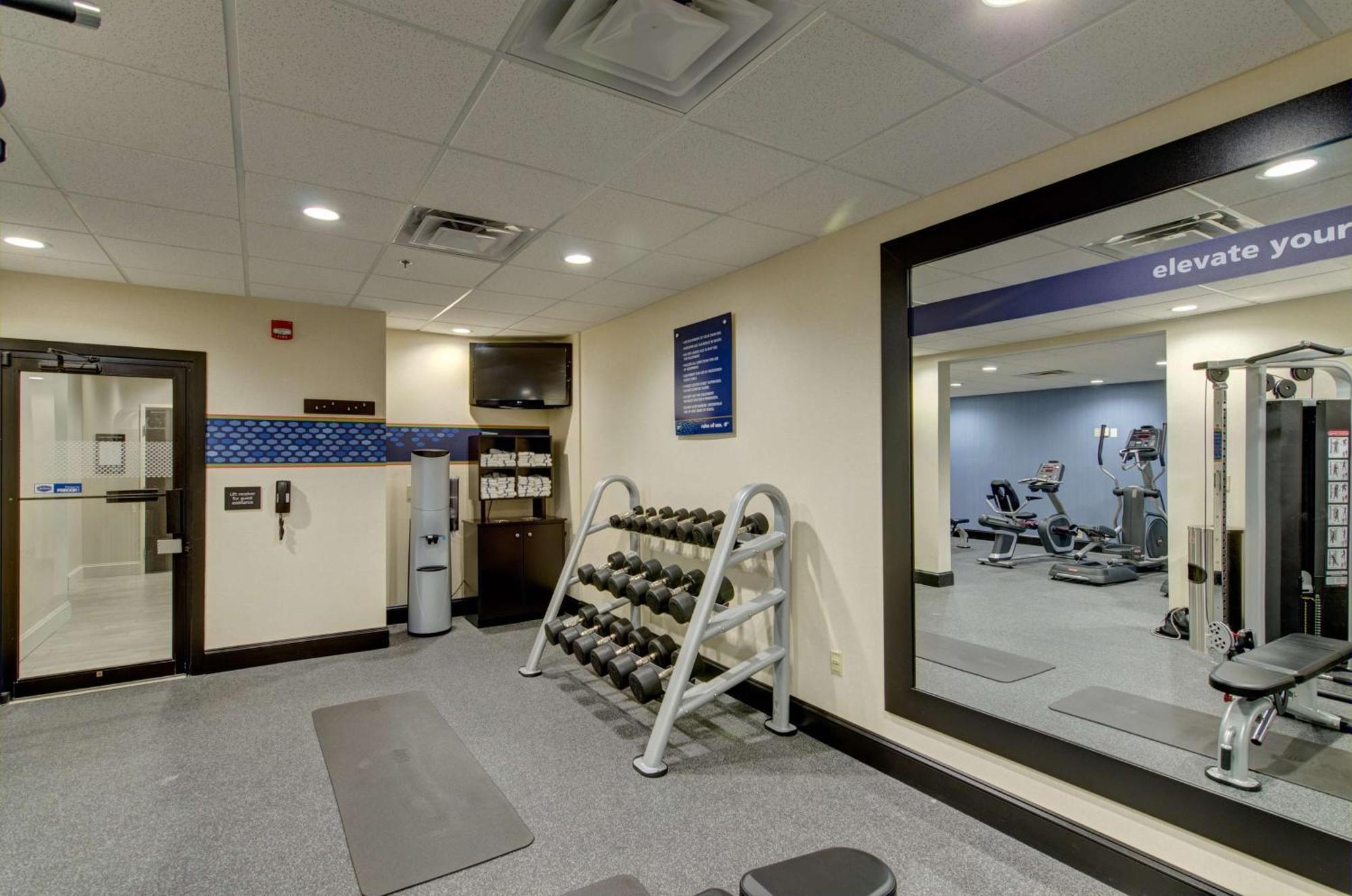 Hampton Inn Salem Ngoại thất bức ảnh